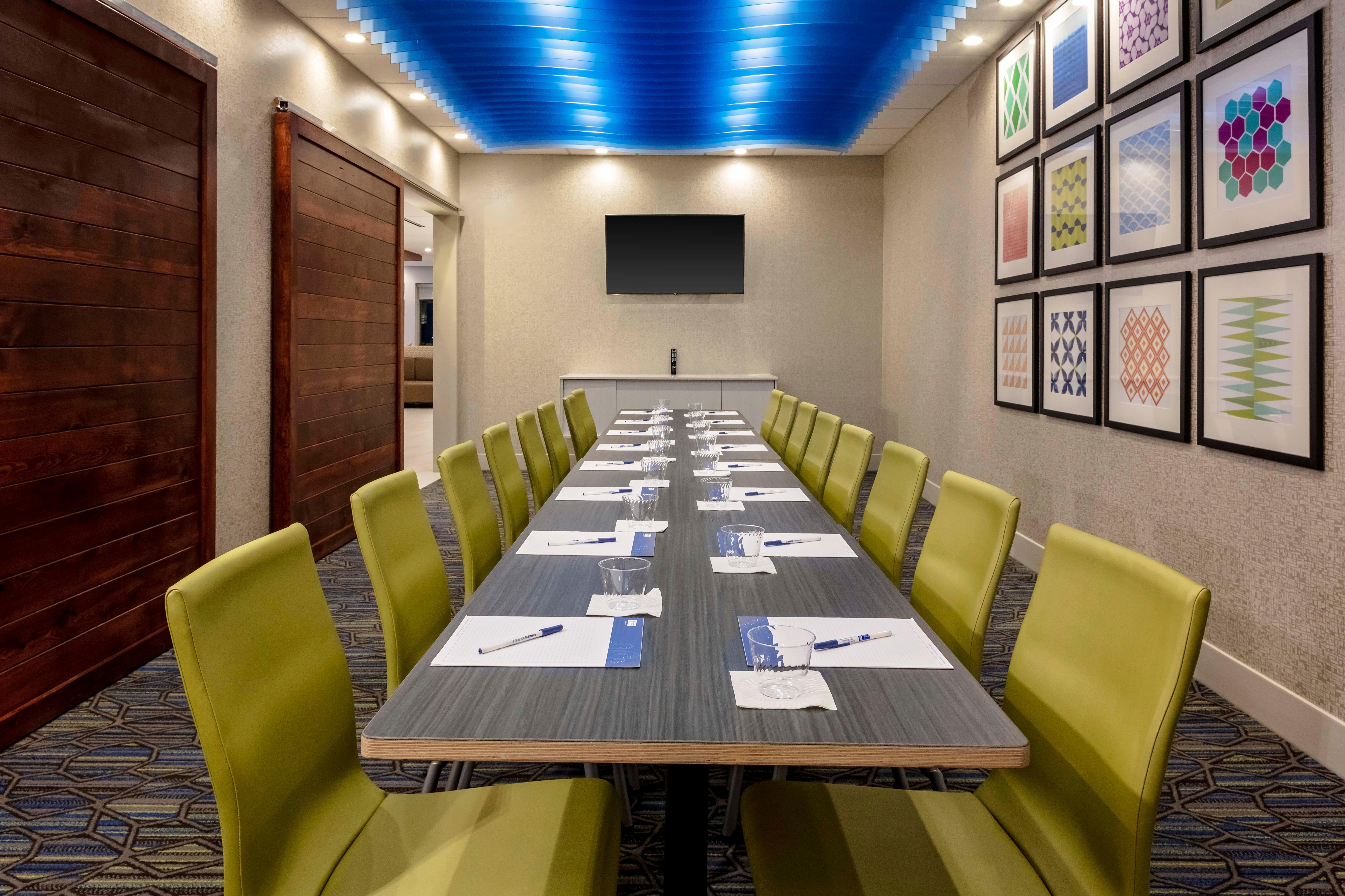 Express & - By Ihg Hotel